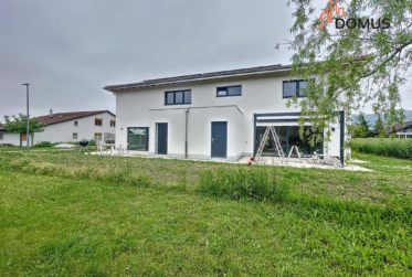 5 Bedrooms House, Terraced house