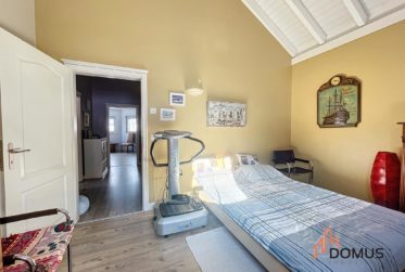 4 Bedrooms House, Villa