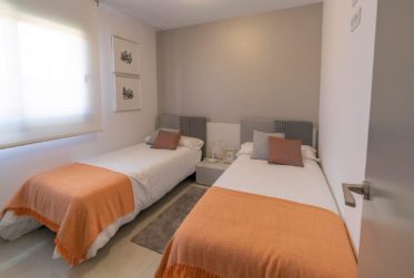 Joli Penthouse Neuf T2 près de la plage de Mil Palmeras