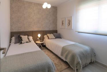Joli Penthouse Neuf T2 près de la plage de Mil Palmeras