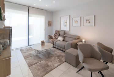 Joli Penthouse Neuf T2 près de la plage de Mil Palmeras