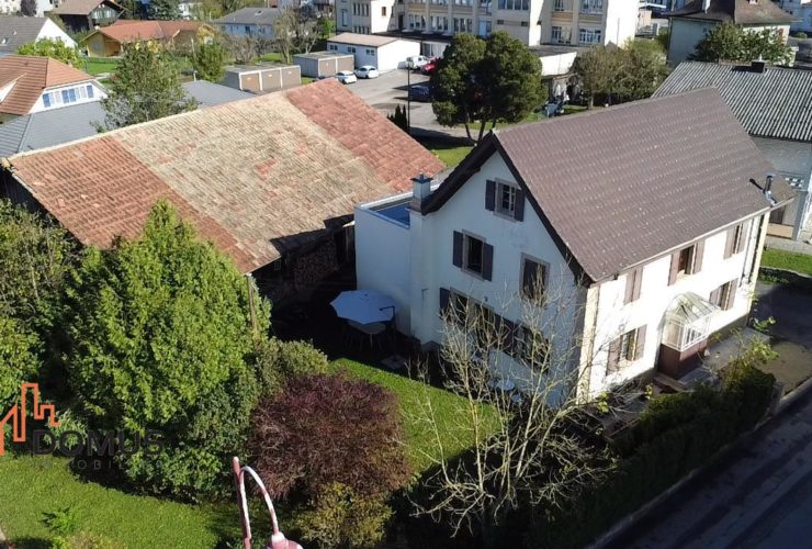 Charmante Maison Familiale au Cœur du Village, à 2 min des Commodités et Transports