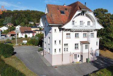 9 Bedrooms Holiday home