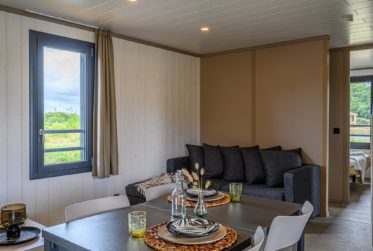 2 Bedrooms Holiday home, Holiday chalet