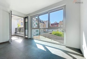 1 Bedrooms Flat