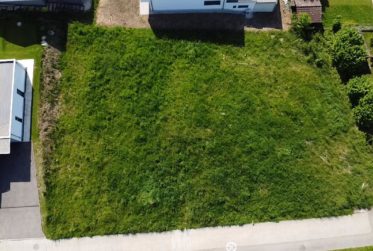 Land, Land with utility services