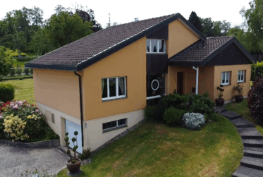 Élégante propriété d'architecte récemment rénovée