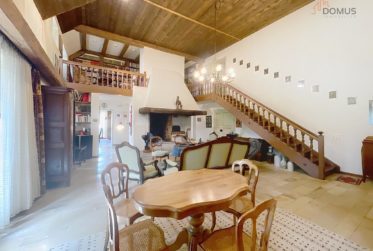 Maison de caractère avec grange aménageable