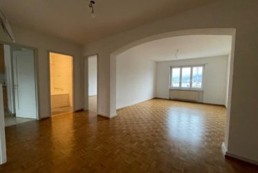 2 Bedrooms Flat, Renovated flat