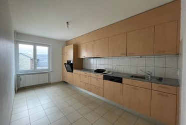2 Bedrooms Flat, Renovated flat