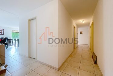 À vendre – Spacieux appartement de 5 pièces avec jardin privatif