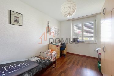 À vendre – Spacieux appartement de 5 pièces avec jardin privatif