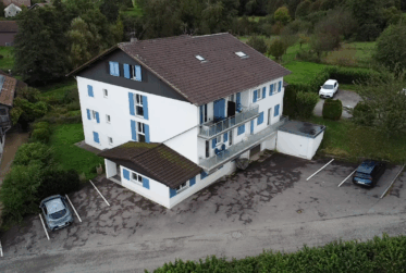 Immeuble durable! Situation idéale avec grande parcelle et rendement élevé