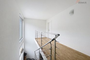 3 Bedrooms House, Double house