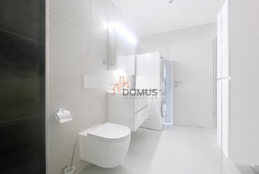 1 Bedrooms Flat