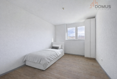 3 Bedrooms Flat