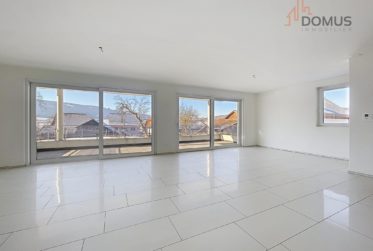 Flat, Condominium flat