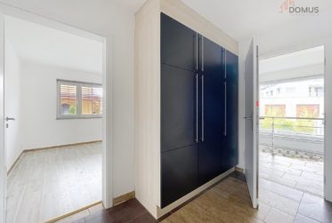 3 Bedrooms House, Double house