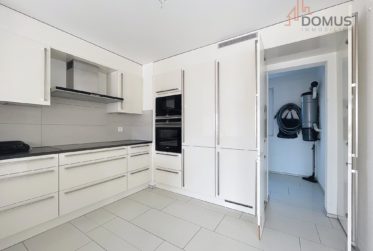 Flat, Condominium flat