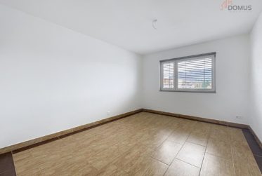 3 Bedrooms House, Double house