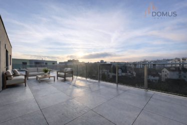 Magnifique attique 4,5 pièces avec grande terrasse