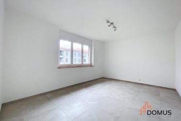 3 Bedrooms Flat, Renovated flat
