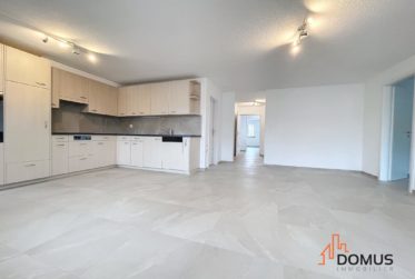 3 Bedrooms Flat, Renovated flat