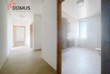 3 Bedrooms Flat, Renovated flat