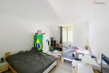 À louer à Courgenay – Appartement rénové avec cachet