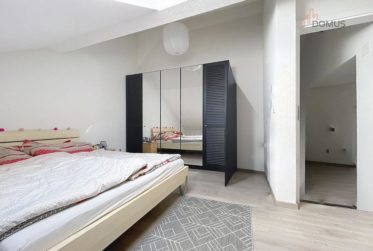 À louer à Courgenay – Appartement rénové avec cachet