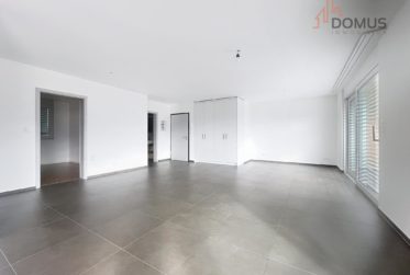 Attique lumineux de 3,5 pièces avec terrasse panoramique de 55 m² à Delémont