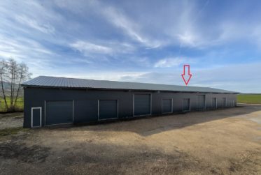Dépôt / Atelier à louer – accès aisé, grande hauteur et mezzanine