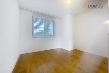 Attique lumineux de 3,5 pièces avec terrasse panoramique de 55 m² à Delémont