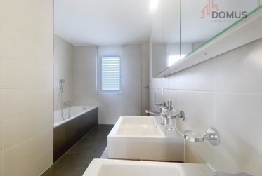 Attique lumineux de 3,5 pièces avec terrasse panoramique de 55 m² à Delémont
