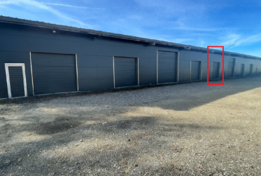 Dépôt / Atelier à louer – accès aisé, grande hauteur et mezzanine