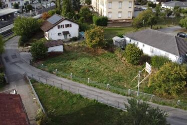 Land, Land with utility services