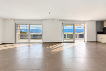 Attique lumineux de 3,5 pièces avec terrasse panoramique de 55 m² à Delémont