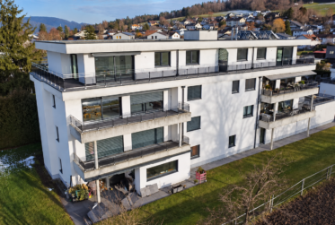 Spacieux appartement moderne avec grande terrasse dans immeuble récent
